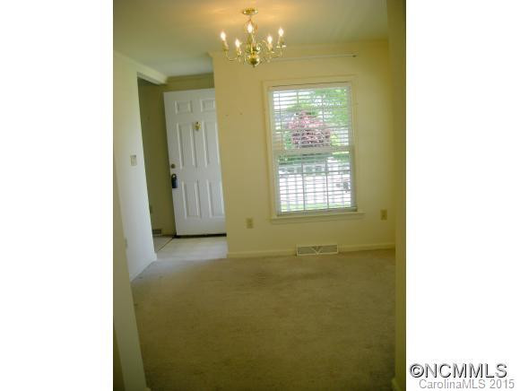 630 Paisley Ct. - Photo 2