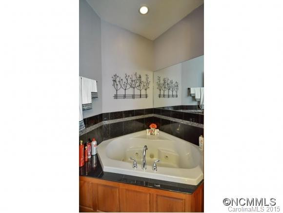 131 SHELLY Drive - Photo 11