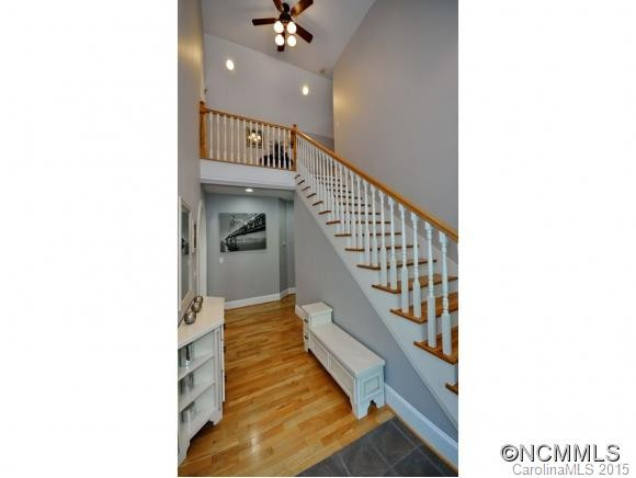 131 SHELLY Drive - Photo 3