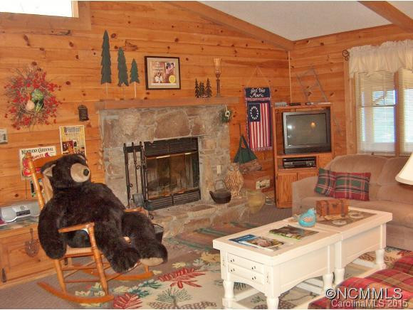 1712 SUMMIT DRIVE - Photo 6