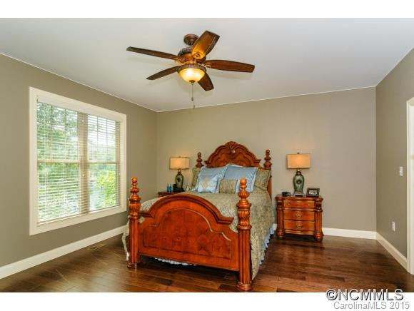 402 Holmstead Dr - Photo 11