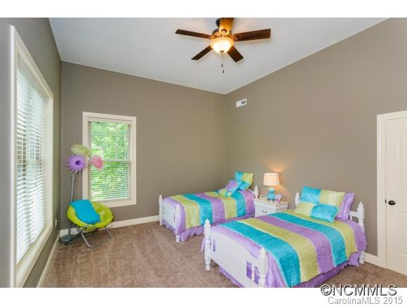 402 Holmstead Dr - Photo 15