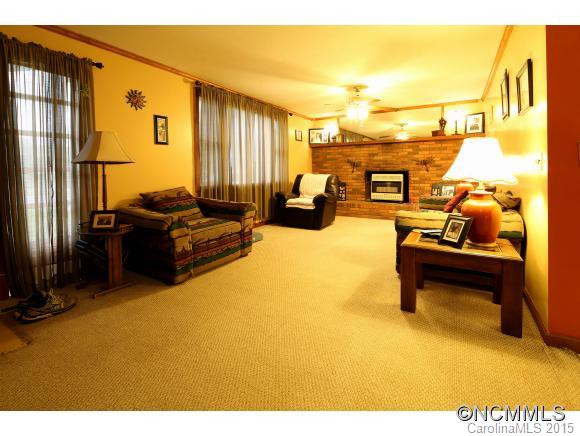 89 Good Neighbor Drive - Photo 2