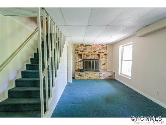 240 Royal Pines Drive - Photo 10