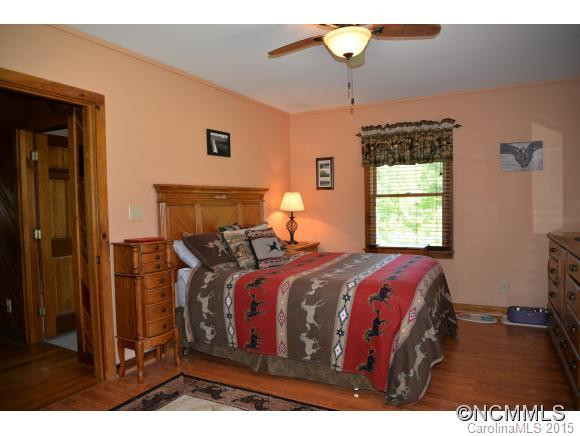 270 Windy Ridge Drive - Photo 11