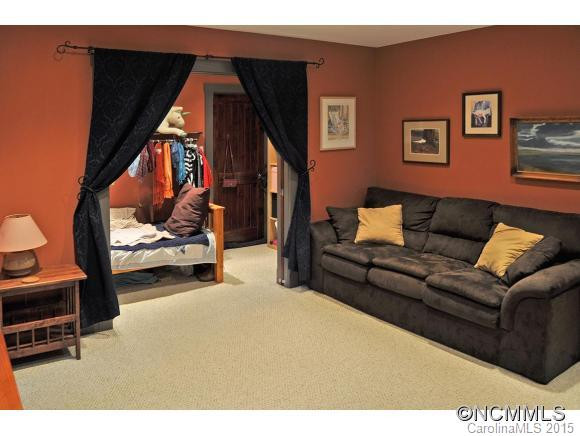 15 Thomas Lee Drive - Photo 18