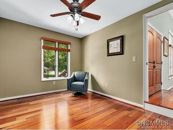 44 TREETOP DRIVE - Photo 13