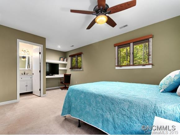 44 TREETOP DRIVE - Photo 16
