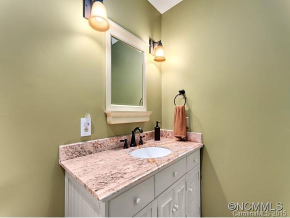 44 TREETOP DRIVE - Photo 17