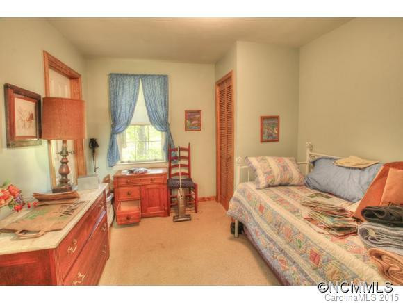 713 Green Hill Road - Photo 8