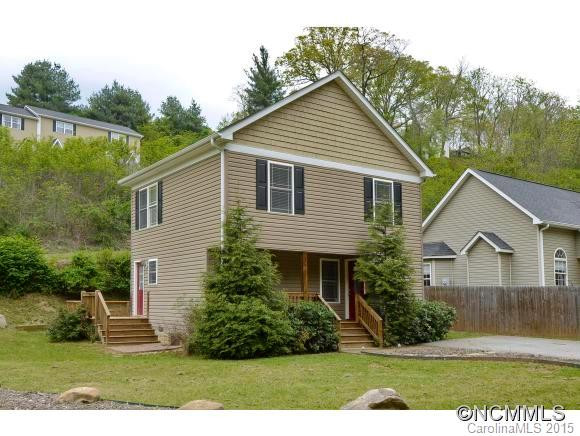29 Woodfin Avenue