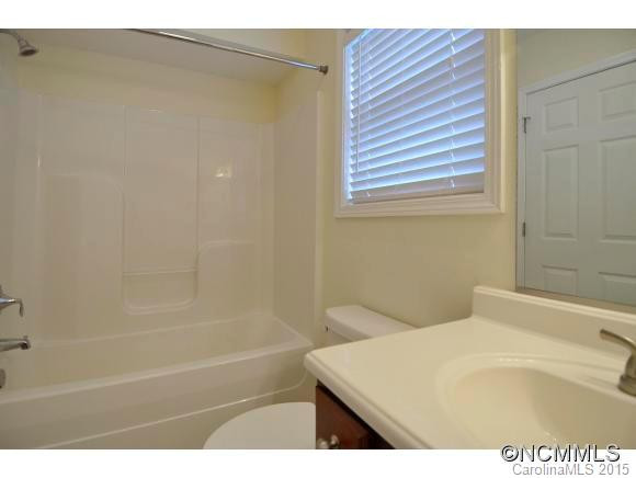 29 Woodfin Avenue - Photo 7