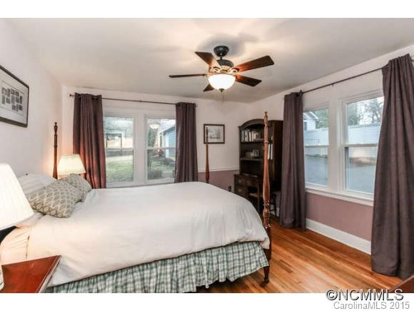 668 Lakeshore Drive - Photo 14