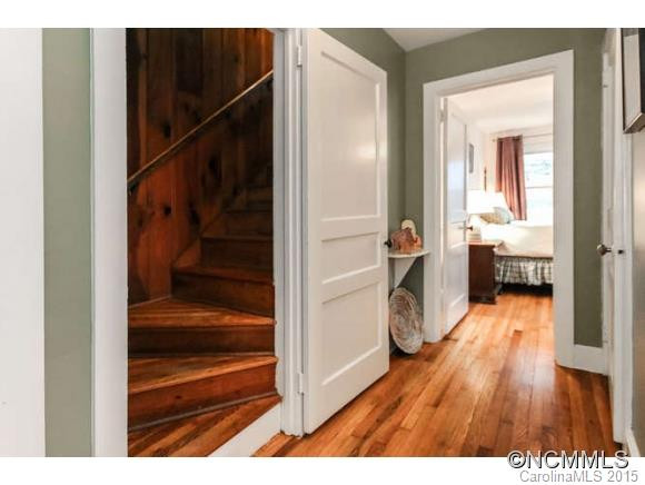 668 Lakeshore Drive - Photo 15