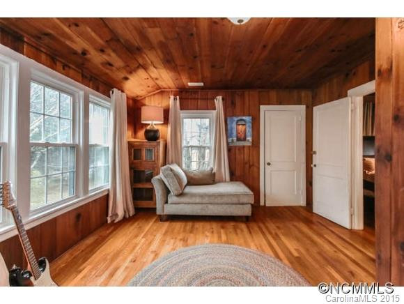 668 Lakeshore Drive - Photo 16