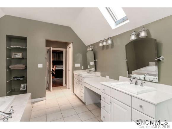 668 Lakeshore Drive - Photo 19