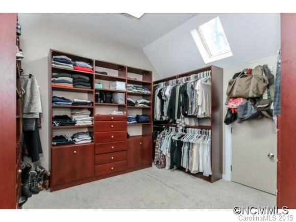 668 Lakeshore Drive - Photo 22