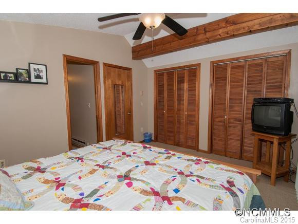 48 Gold Finch - Photo 11