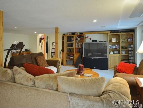 222 PRESTWOOD LANE - Photo 18