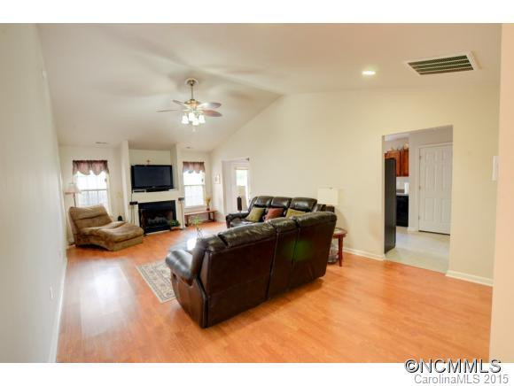 156 Chesire Way - Photo 2