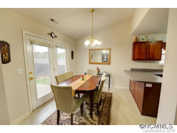 156 Chesire Way - Photo 6
