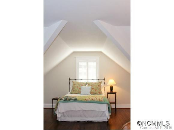 35 Melrose Avenue - Photo 13