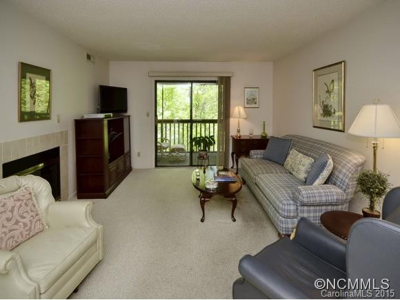 1704 ABBEY CIRCLE - Photo 2