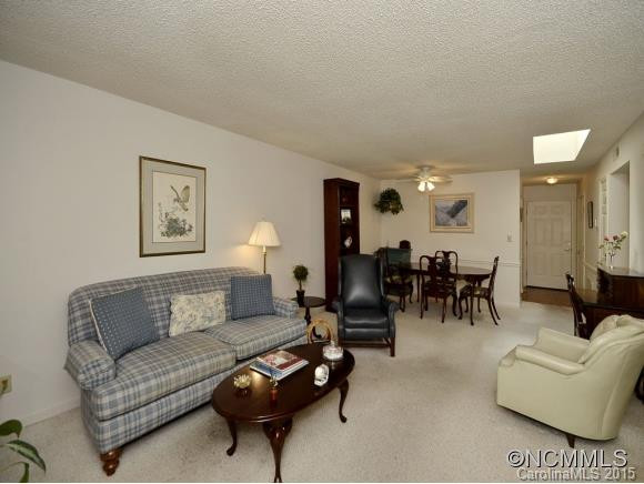 1704 ABBEY CIRCLE - Photo 3