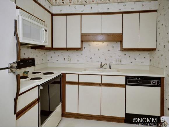 1704 ABBEY CIRCLE - Photo 5