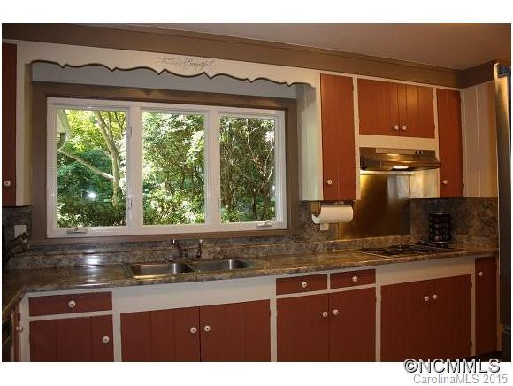 470 Hogback Mountain Rd. - Photo 11