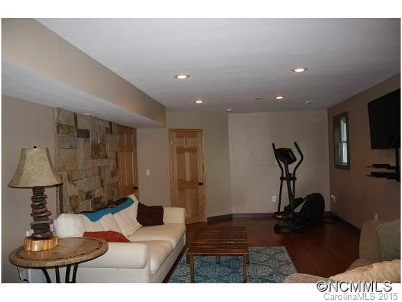 470 Hogback Mountain Rd. - Photo 17