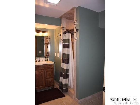 470 Hogback Mountain Rd. - Photo 18