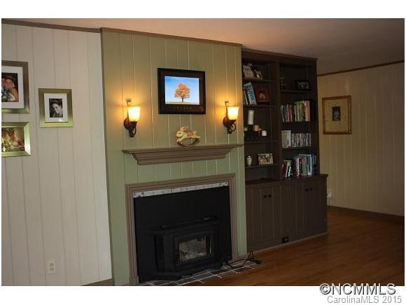 470 Hogback Mountain Rd. - Photo 8