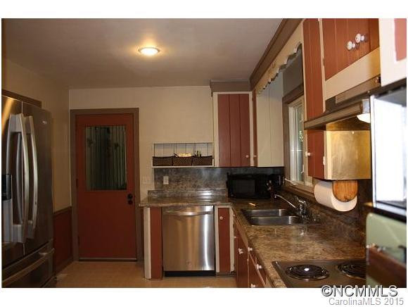 470 Hogback Mountain Rd. - Photo 9