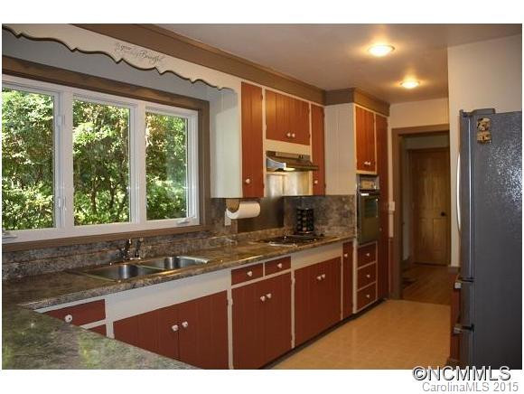 470 Hogback Mountain Rd. - Photo 10