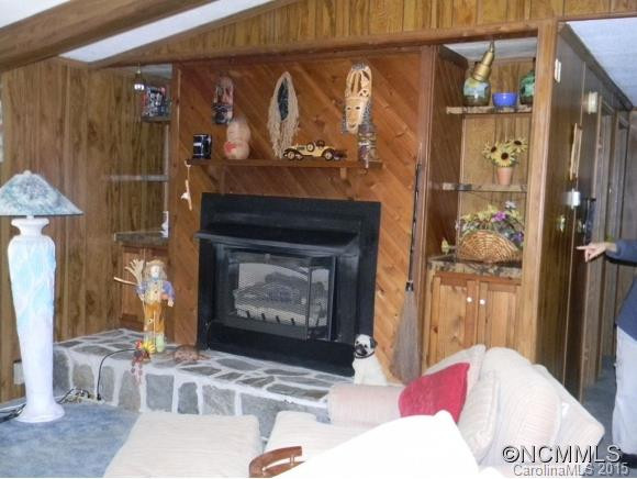 217 ROSE LANE - Photo 4
