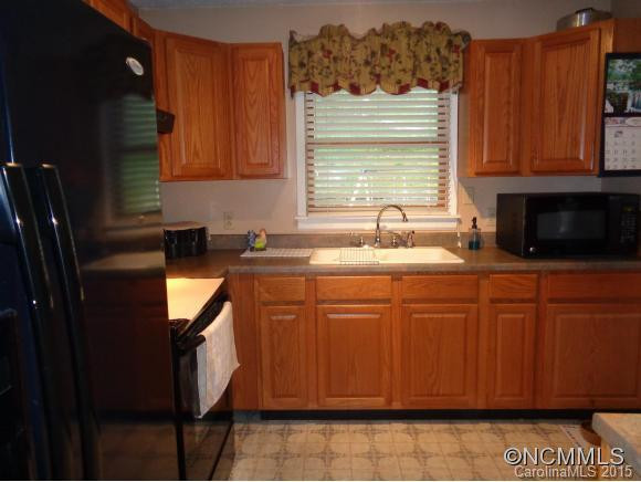 111 Chestnut Place - Photo 12