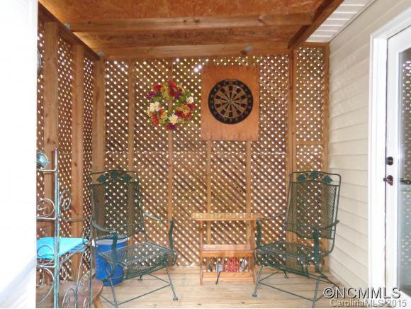 111 Chestnut Place - Photo 17