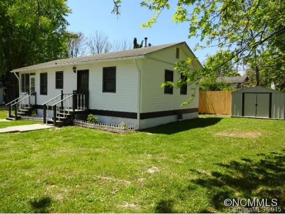 727 GENEVA STREET - Photo 2