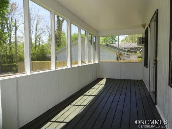 727 GENEVA STREET - Photo 12
