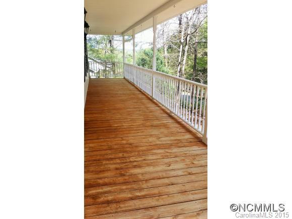 1540 Chestnut Gap Road - Photo 2