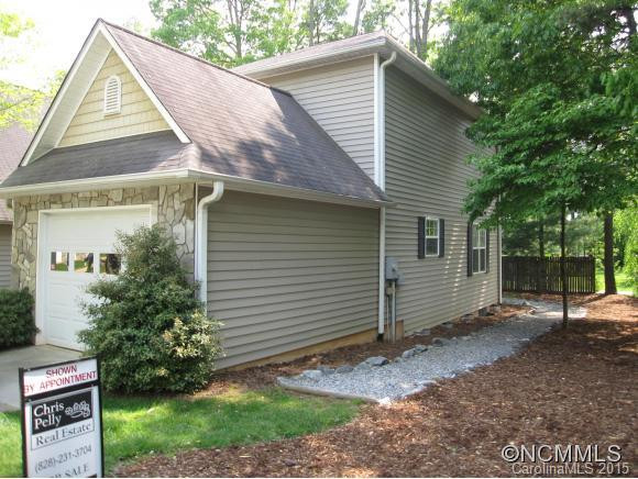 19 Willowick Drive - Photo 2