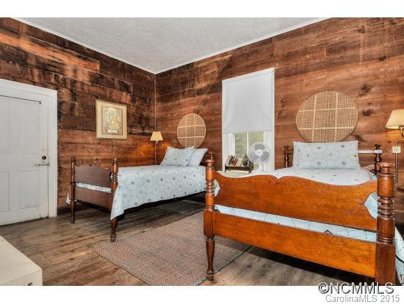 233 Pigeon Valley Lane - Photo 17