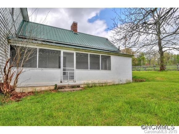 233 Pigeon Valley Lane - Photo 4