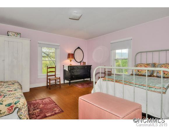 233 Pigeon Valley Lane - Photo 8