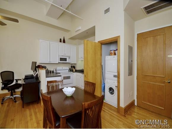 59C COLLEGE STREET #203 - Photo 7
