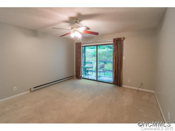 7 Woodland Drive - Photo 4