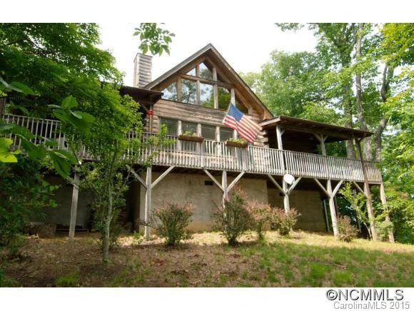 760 Woody Lane