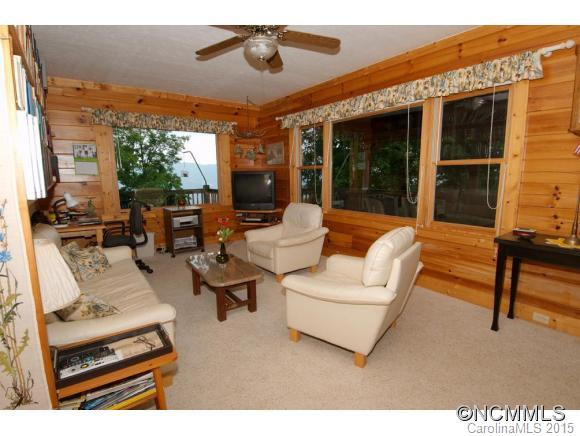 760 Woody Lane - Photo 11