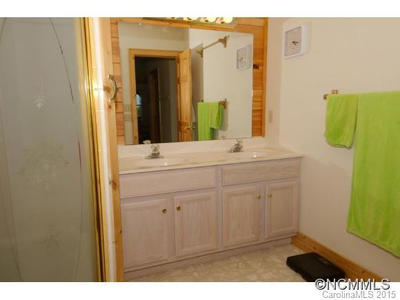 760 Woody Lane - Photo 14